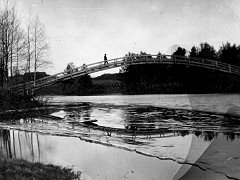 [Kuva: vuonna 1926 rakennettu silta]