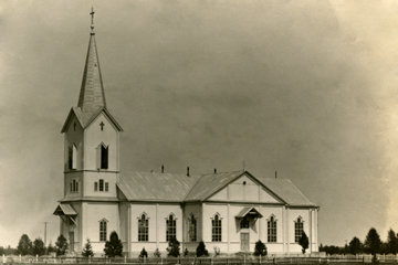 [Kuva: kirkko 1900-luvun alussa]